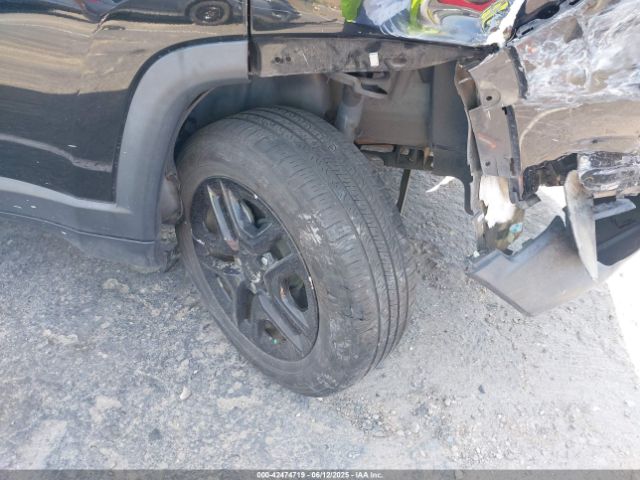 3C4NJCAB8KT652360 Jeep 2019