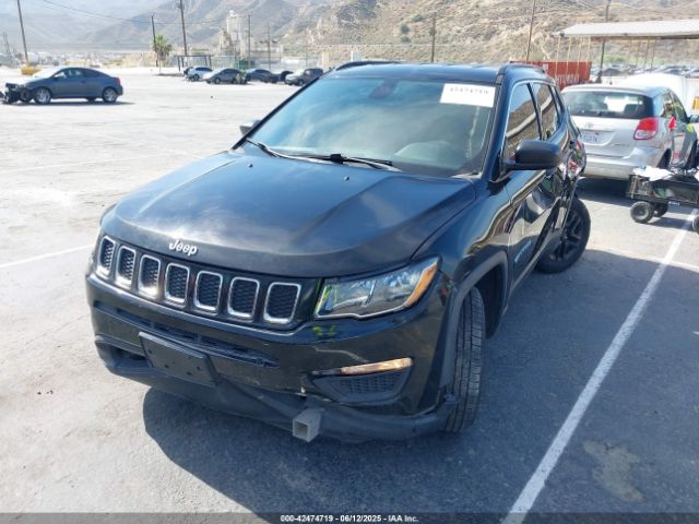 3C4NJCAB8KT652360 Jeep 2019