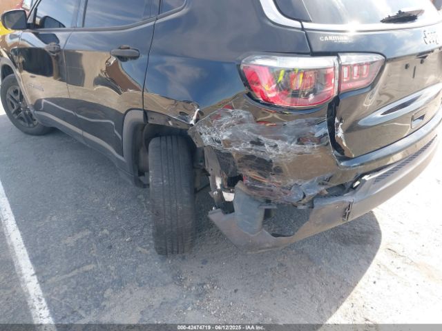 3C4NJCAB8KT652360 Jeep 2019