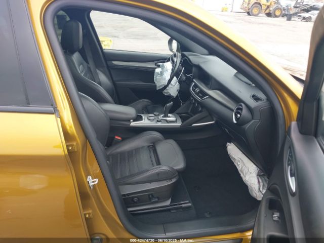 2022 ALFA ROMEO STELVIO ZASPAKBN8N7D32340 Photo 4