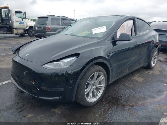 2024 TESLA MODEL Y 7SAYGDEE8RA228241 Photo 1