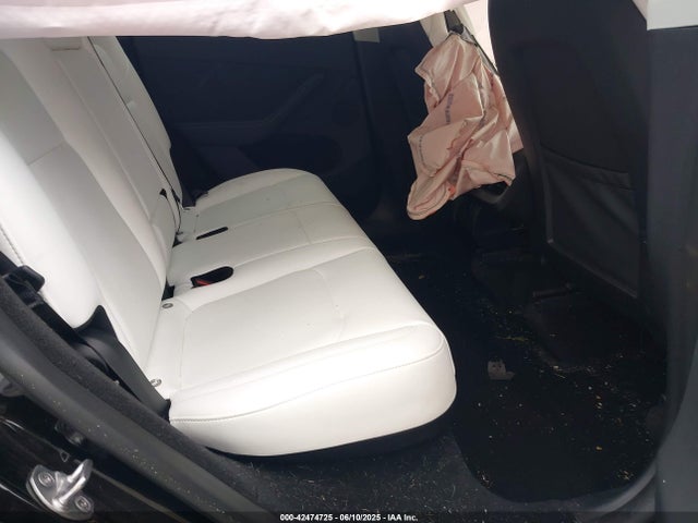 2024 TESLA MODEL Y 7SAYGDEE8RA228241 Photo 7