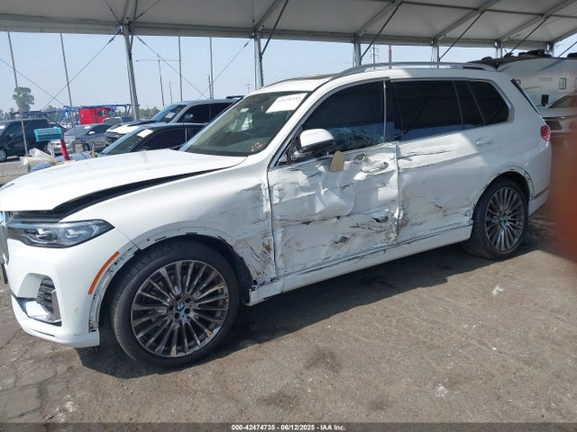 BMW X7 2022 5UXCW2C05N9K94760 Image 2