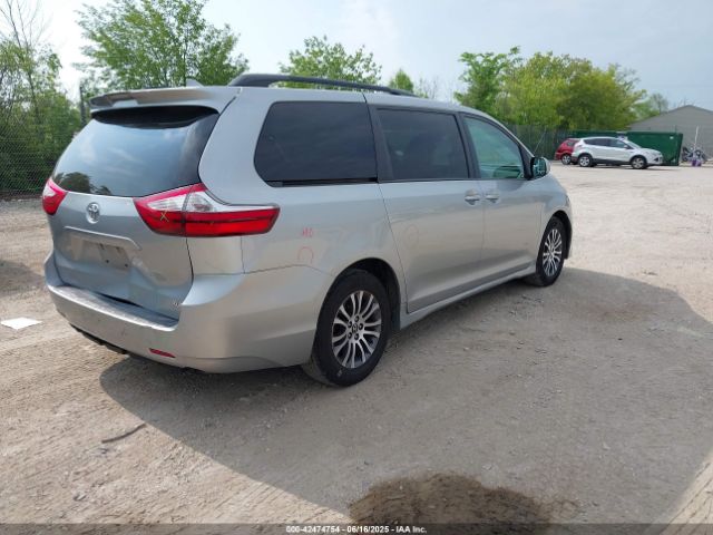 2019 TOYOTA SIENNA 5TDYZ3DC2KS986808 Photo 3