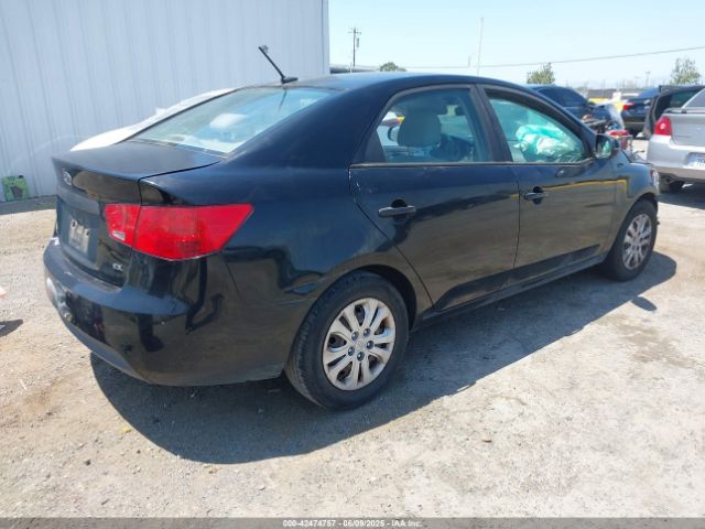 2013 KIA FORTE KNAFU4A20D5676184 Photo 3