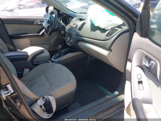 2013 KIA FORTE KNAFU4A20D5676184 Photo 4