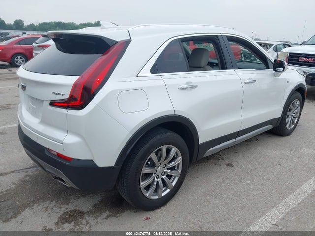 2023 CADILLAC XT4 1GYFZDR43PF176779 Photo 3