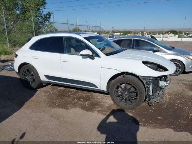 Porsche Macan 2015 WP1AB2A55FLB51717 Image 14