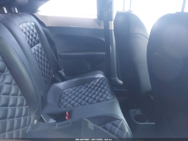 2019 VOLKSWAGEN BEETLE 3VWFD7AT2KM700941 Photo 7