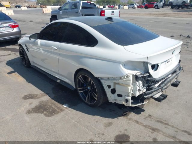 2016 BMW M4 WBS3R9C54GK336577 Photo 2