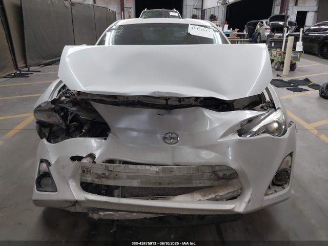 Scion 2014 2014 JF1ZNAA19E8709496 Image 13