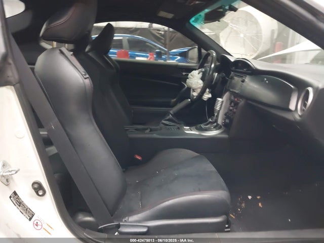 Scion 2014 2014 JF1ZNAA19E8709496 Image 5