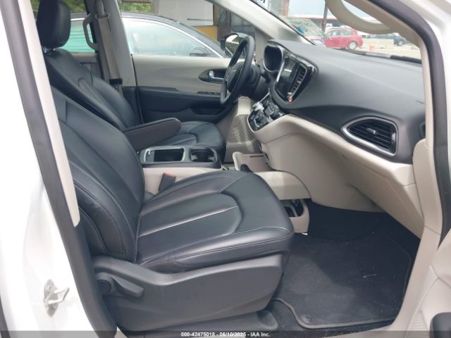 2024 CHRYSLER PACIFICA 2C4RC1BG2RR149902 Photo 4