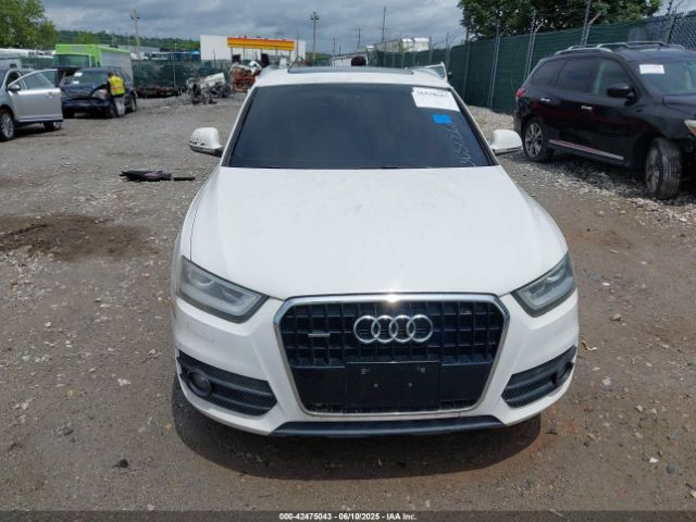 WA1EFCFS8FR001278 Audi Q3 2.0t Premium Plus