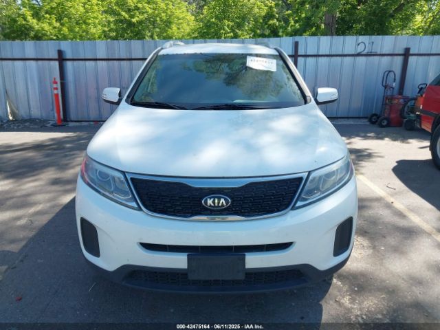 5XYKTDA72FG598873 KIA Sorento Lx V6