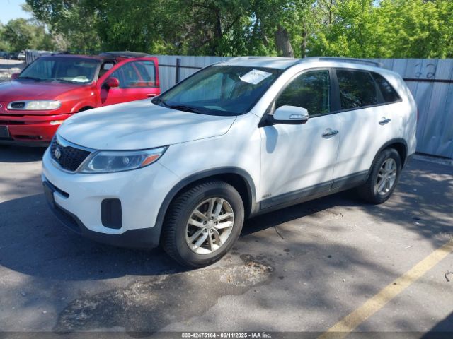 5XYKTDA72FG598873 KIA Sorento Lx V6