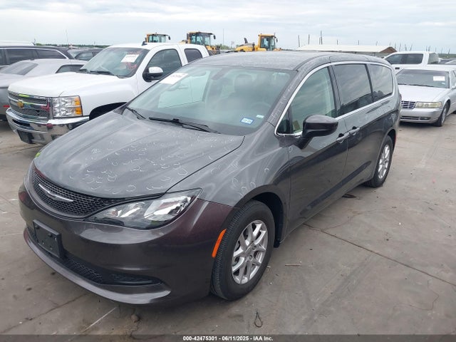 Chrysler Voyager Lx 2022 2C4RC1CG0NR229871 Image 2