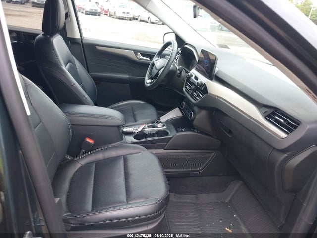 1FMCU9H92NUB97841 Ford gtdi 240ps
