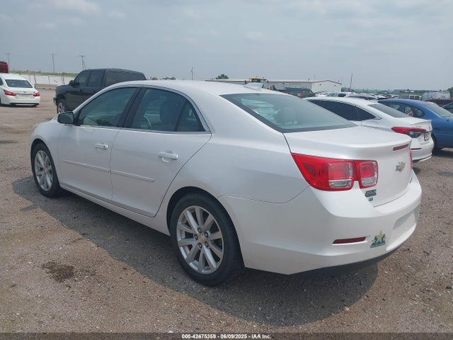 1G11D5SL1FF139419 Chevrolet MALIBU 2LT