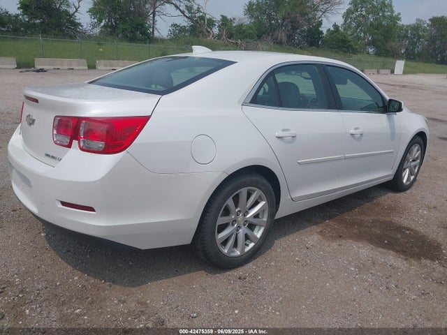 1G11D5SL1FF139419 Chevrolet MALIBU 2LT