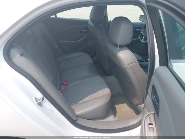 1G11D5SL1FF139419 Chevrolet MALIBU 2LT