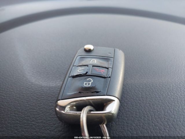 2018 VOLKSWAGEN GOLF GTI 3VW547AU7JM256121 Photo 10
