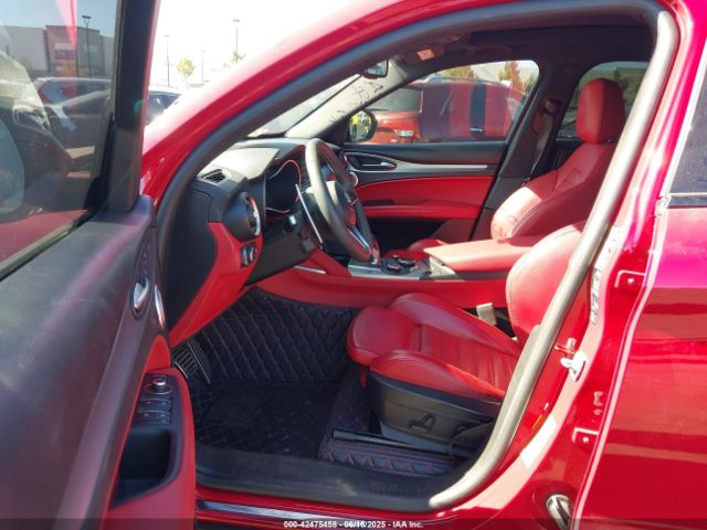 2018 ALFA ROMEO STELVIO ZASFAKNN7J7B99099 Photo 4