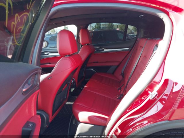 2018 ALFA ROMEO STELVIO ZASFAKNN7J7B99099 Photo 7