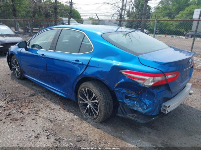 2018 TOYOTA CAMRY 4T1B11HK4JU159367 Photo 2