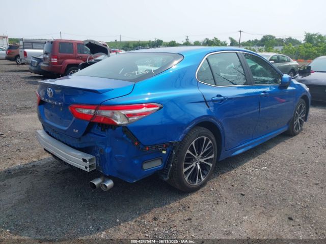 2018 TOYOTA CAMRY 4T1B11HK4JU159367 Photo 3