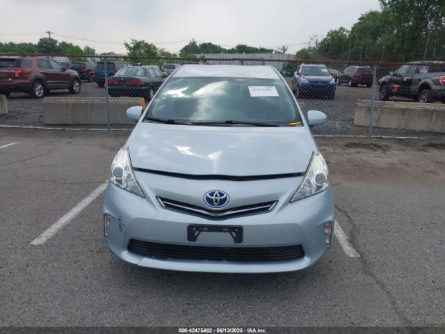 JTDZN3EU9E3338444 Toyota Prius V Two