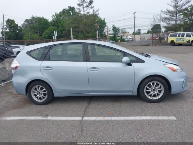 JTDZN3EU9E3338444 Toyota Prius V Two