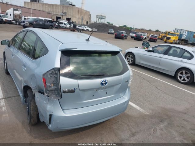 JTDZN3EU9E3338444 Toyota Prius V Two