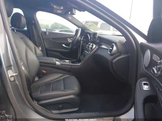 2021 MERCEDES-BENZ C 300 W1KWF8EB7MR618067 Photo 4