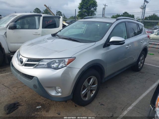 2T3WFREV0FW164984 Toyota Rav4 Xle