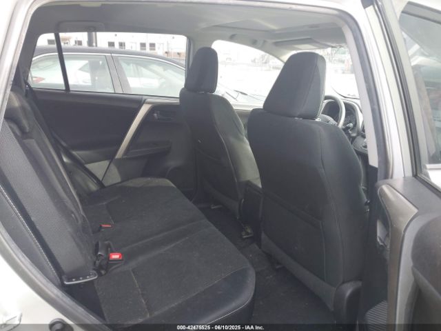 2T3WFREV0FW164984 Toyota Rav4 Xle