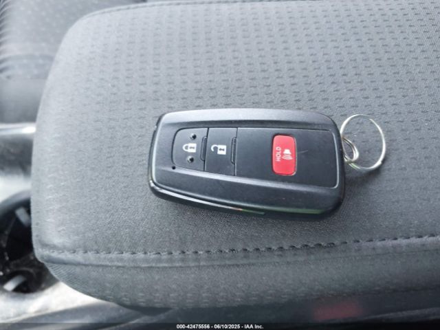 JTDKBRFU5G3014163 Toyota Prius Two