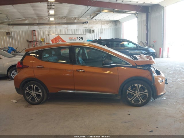 1G1FX6S00H4183290 Chevrolet 2017