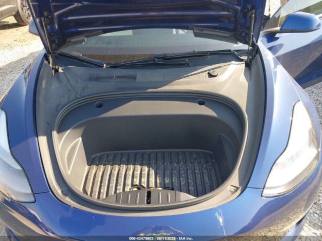 5YJ3E1EC3NF118592 Tesla 2022