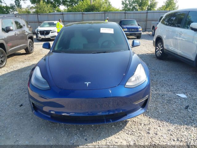 5YJ3E1EC3NF118592 Tesla 2022