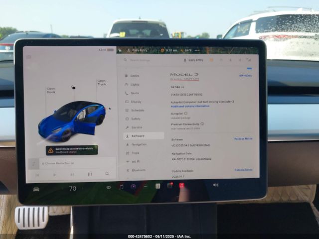 5YJ3E1EC3NF118592 Tesla 2022
