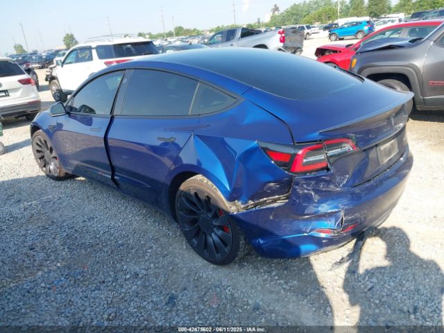 5YJ3E1EC3NF118592 Tesla 2022