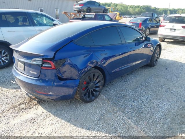 5YJ3E1EC3NF118592 Tesla 2022