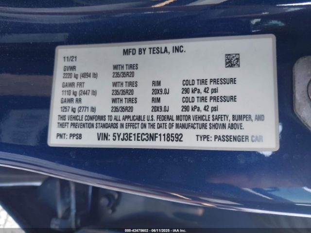 5YJ3E1EC3NF118592 Tesla 2022