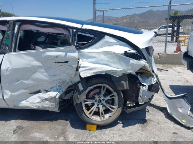 2023 TESLA MODEL Y 7SAYGDEE9PF598470 Photo 5