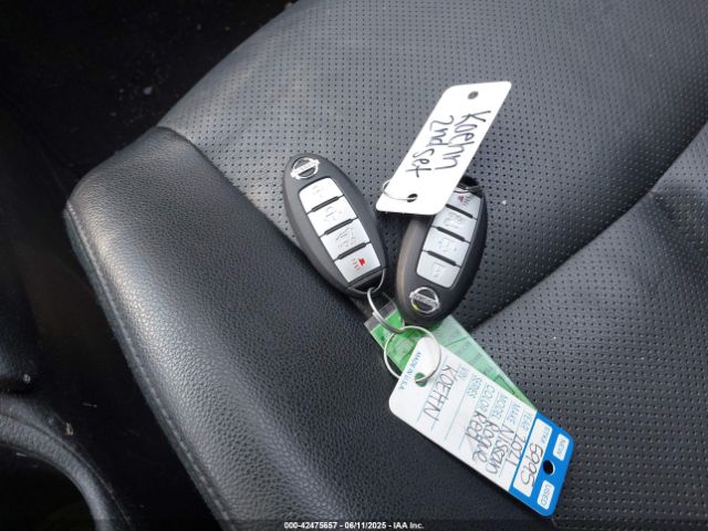 5N1AT2MV3FC907468 Nissan Rogue Sl