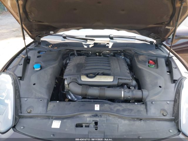 2017 PORSCHE CAYENNE WP1AA2A21HKA88424 Photo 9