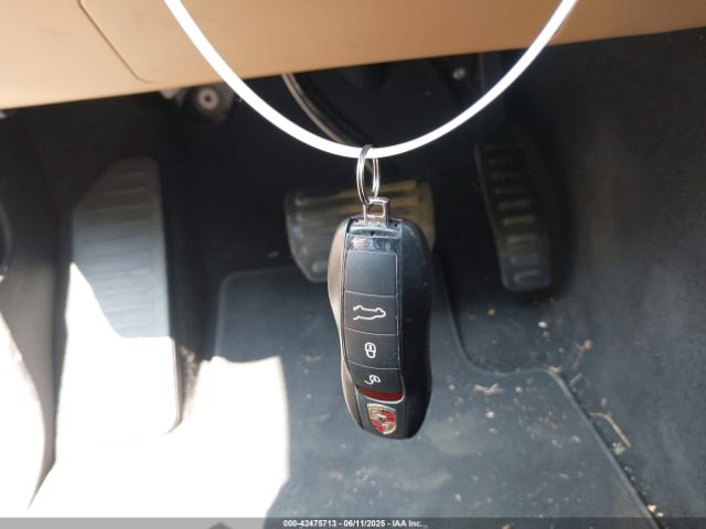 2017 PORSCHE CAYENNE WP1AA2A21HKA88424 Photo 10