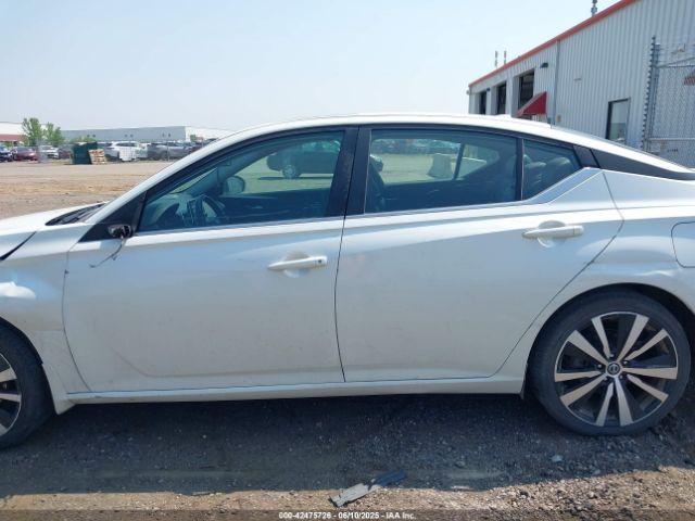 1N4BL4CW9KN303247 Nissan 2019