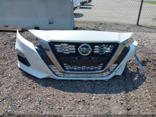 1N4BL4CW9KN303247 Nissan 2019